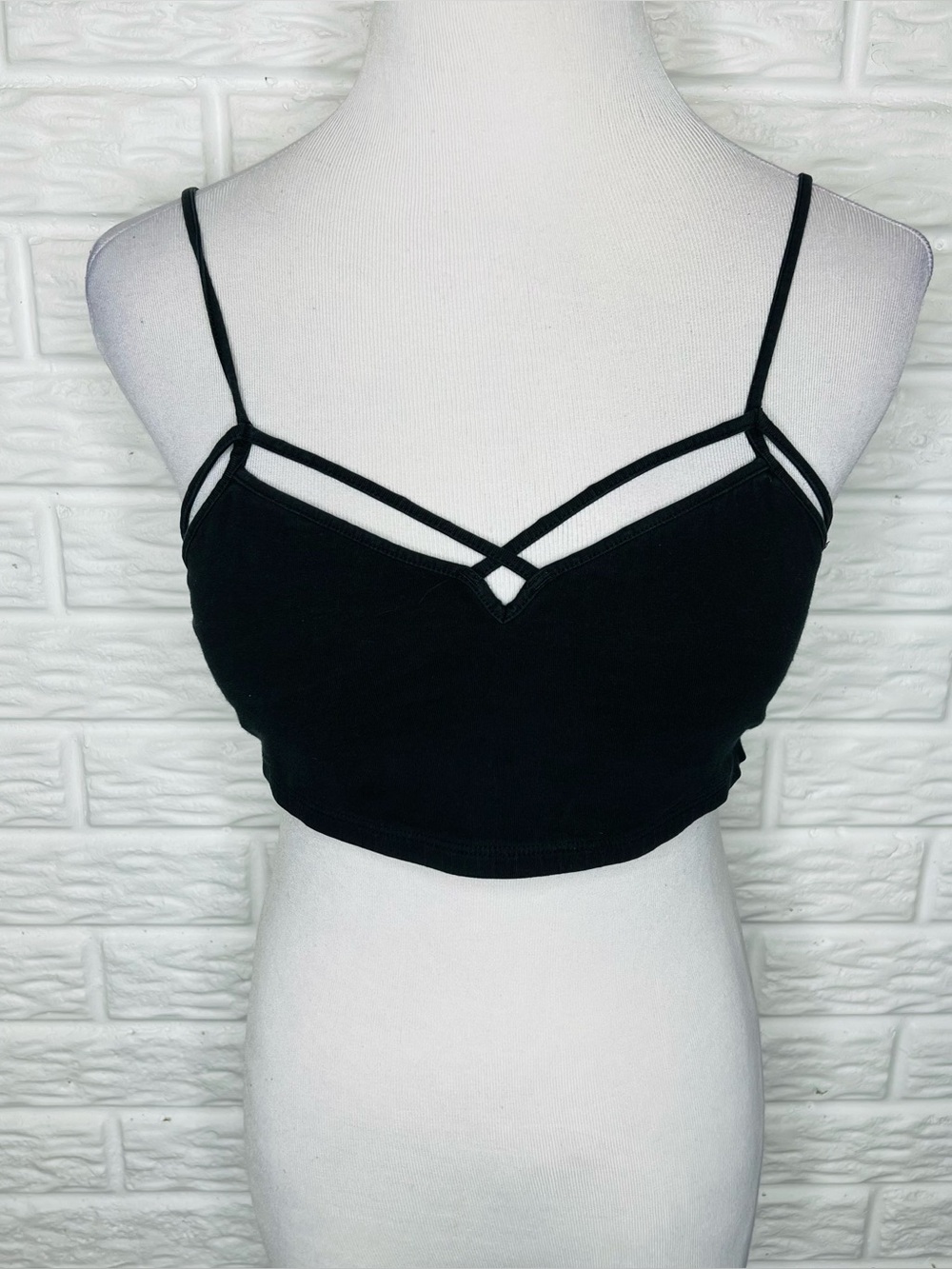 EXPRESS Black Strappy Bralette Size M